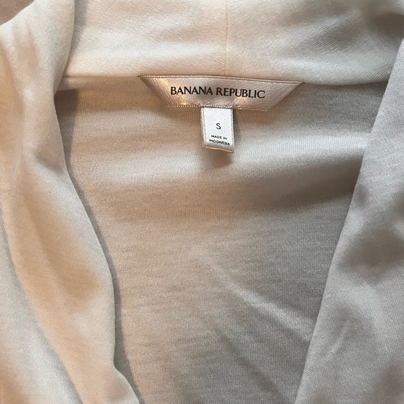 Light wool cross, long sleeve top. NWOT - Picture 2 of 3